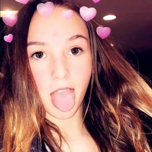 Meet your Posher, Izabel